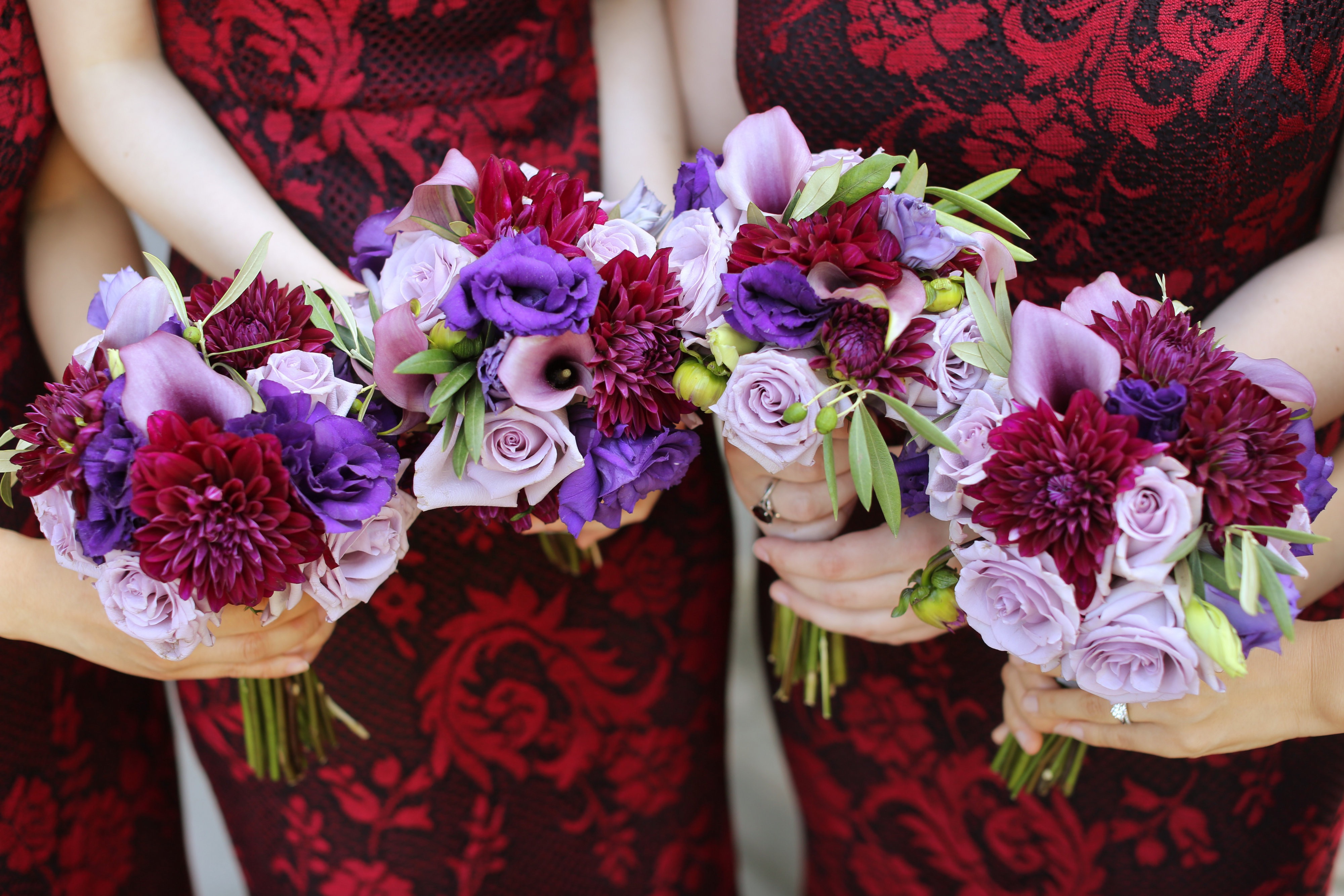 flou(-)er-specialty-floral-events-dahlia-bridesmaid-bouquets-boston-designer