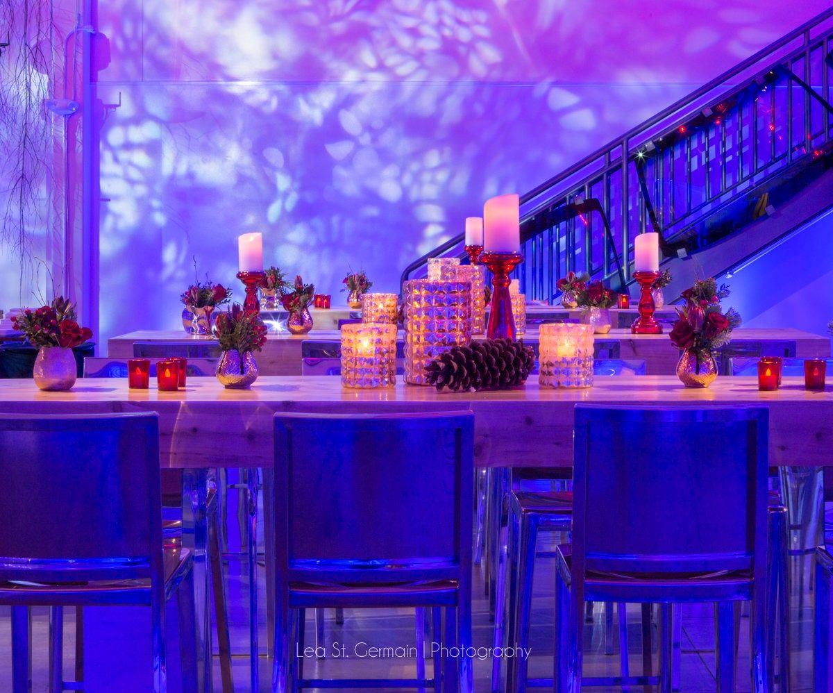 flou(-e)r-specialty-floral-events-candlelight-corporate-event_Lea_St_Germain_Photography