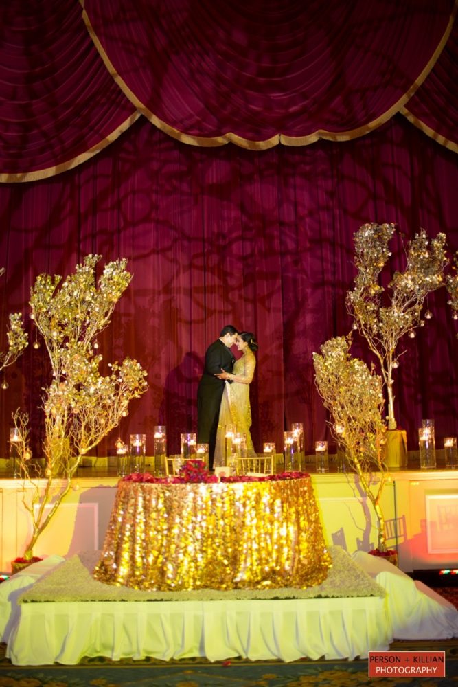 flou(-e)r_specialty_floral_events_candlelight_sweetheart_table