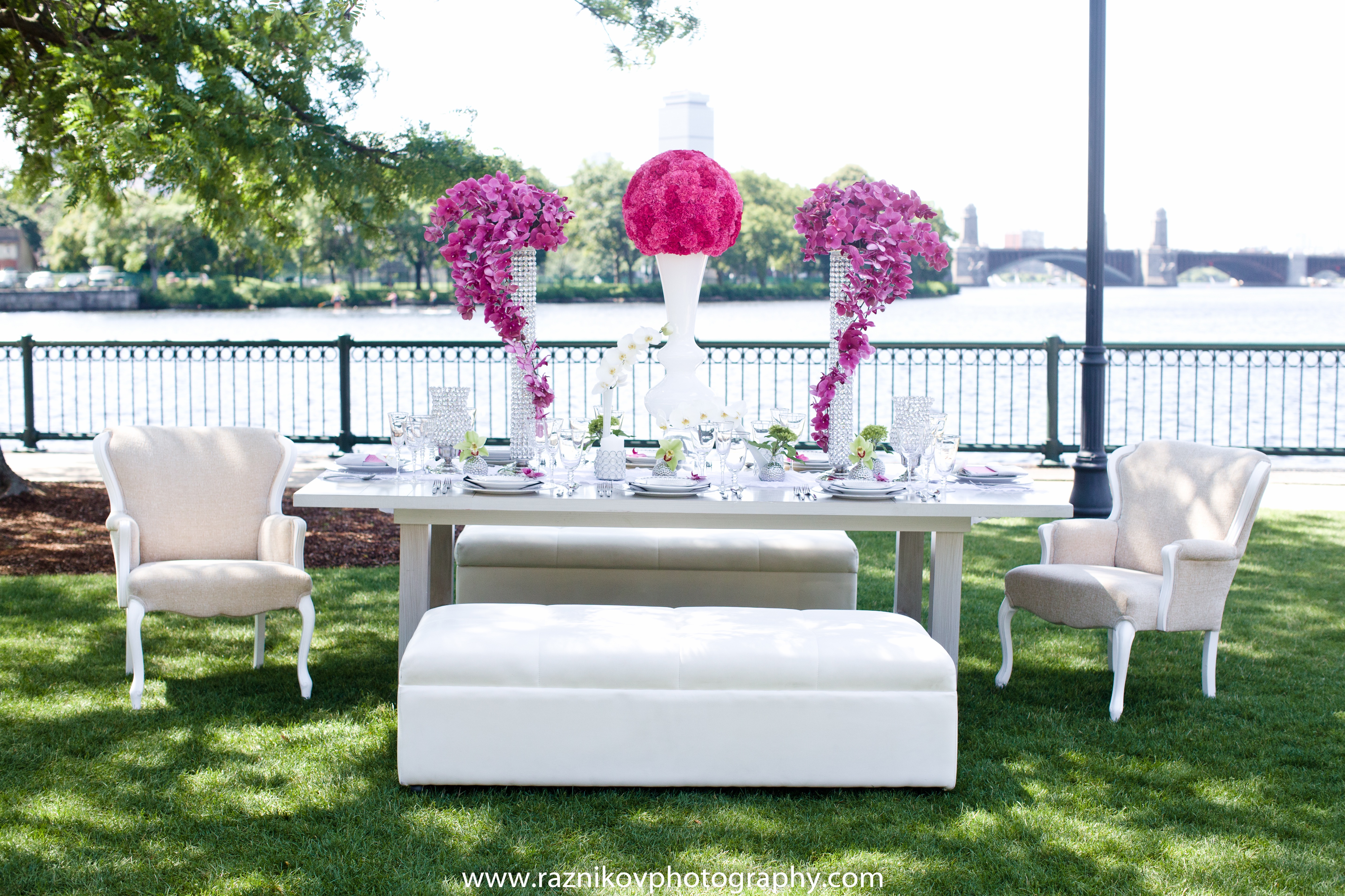 flou(-e)r_specialty_floral_events_modern_wedding_design