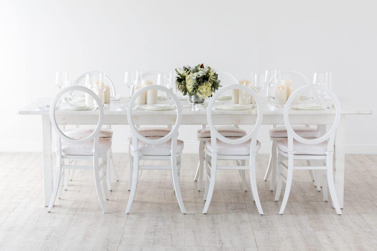 flou(-e)r_specialty_floral_event_minimalist_wedding_style_simple