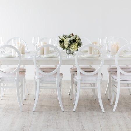 flou(-e)r_specialty_floral_event_minimalist_wedding_style_simple