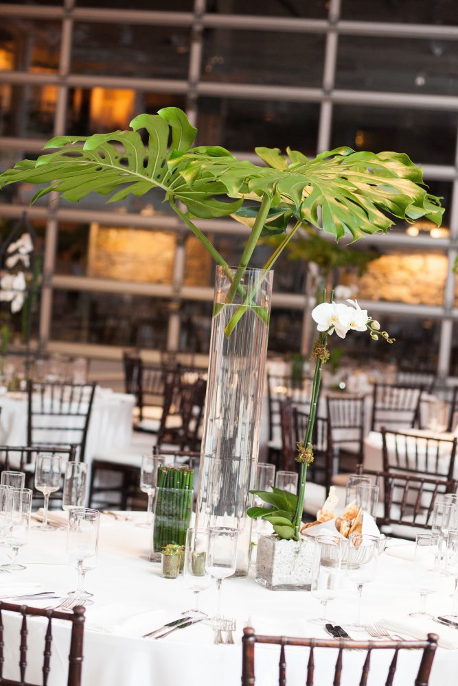 flou(-e)r_specialty_floral_events_minimalist_wedding_style