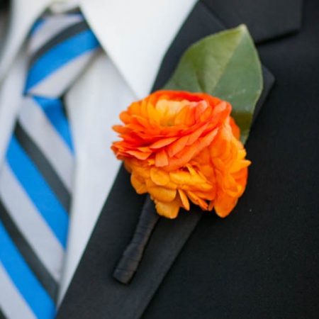 flour_specialty_floral_events_boston_wedding_flowers_boutonniere_style_modern_Zev_Fisher_Photography