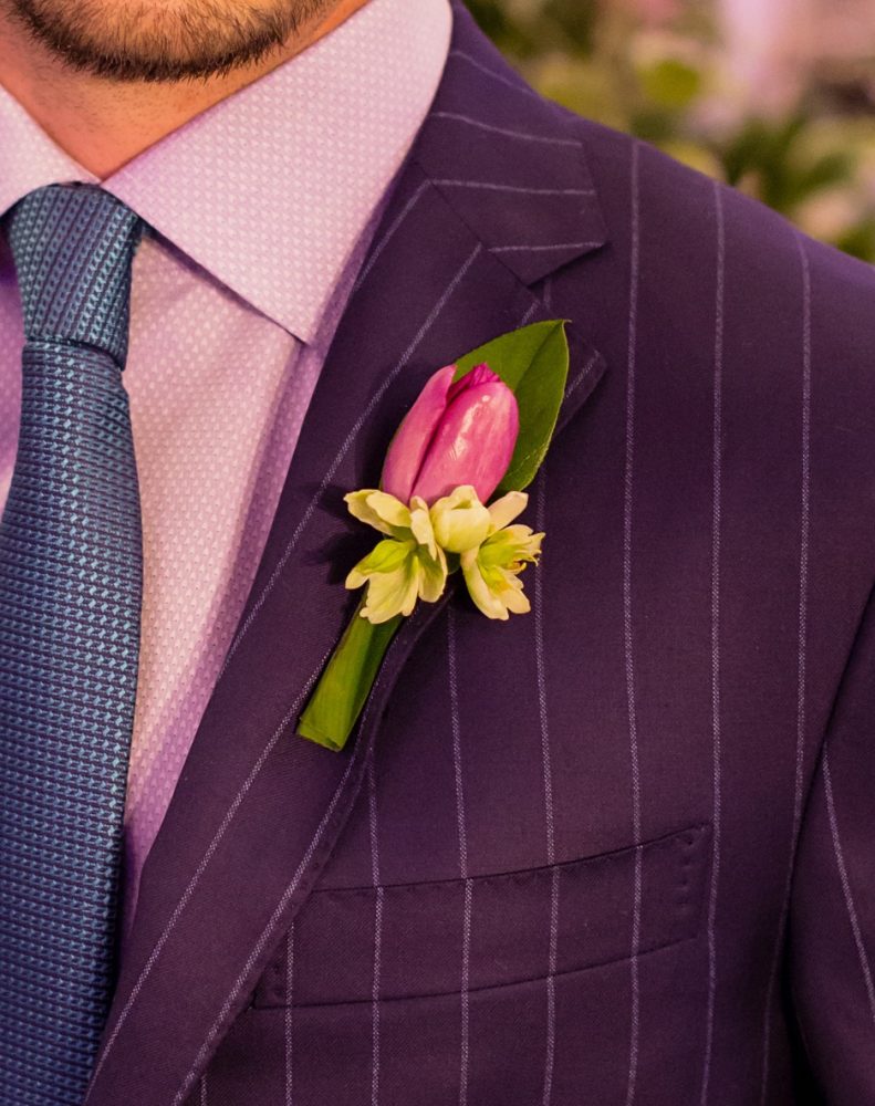 flour_specialty_floral_events_boston_wedding_flowers_boutonniere_style_traditional_Person_Killian_Photography