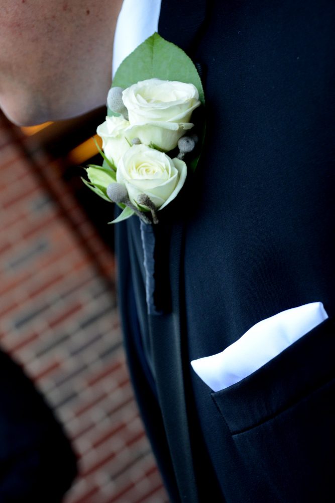 flour_specialty_floral_events_boston_wedding_flowers_boutonniere_style_traditional