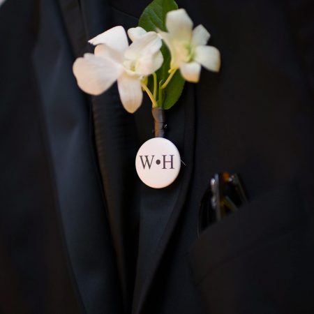 flour_specialty_floral_events_boston_wedding_flowers_boutonniere_style_unique_April K_Photography