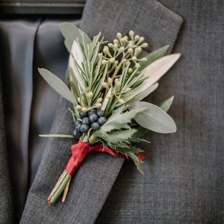 flour_specialty_floral_events_boston_wedding_flowers_boutonniere_style_woodsy
