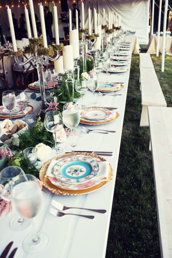 flou(-e)r specialty floral events summer wedding flower inspiration green rustic tablescape