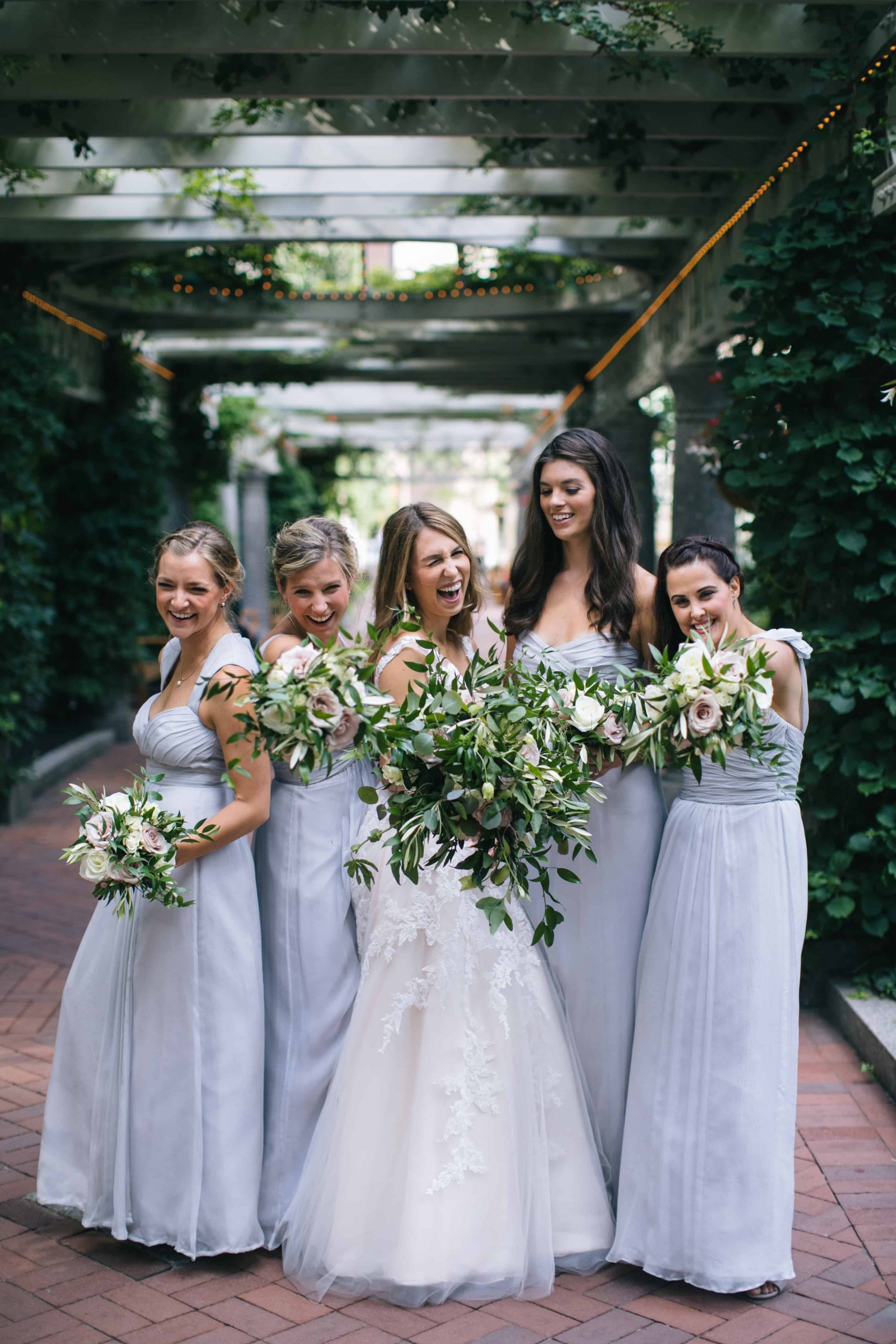 Bridesmaid Bouquet Details that You Should Think About, but Probably